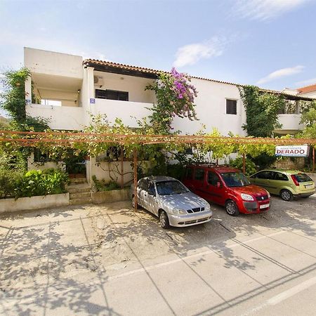 Apartments Derado Supetar Exteriér fotografie